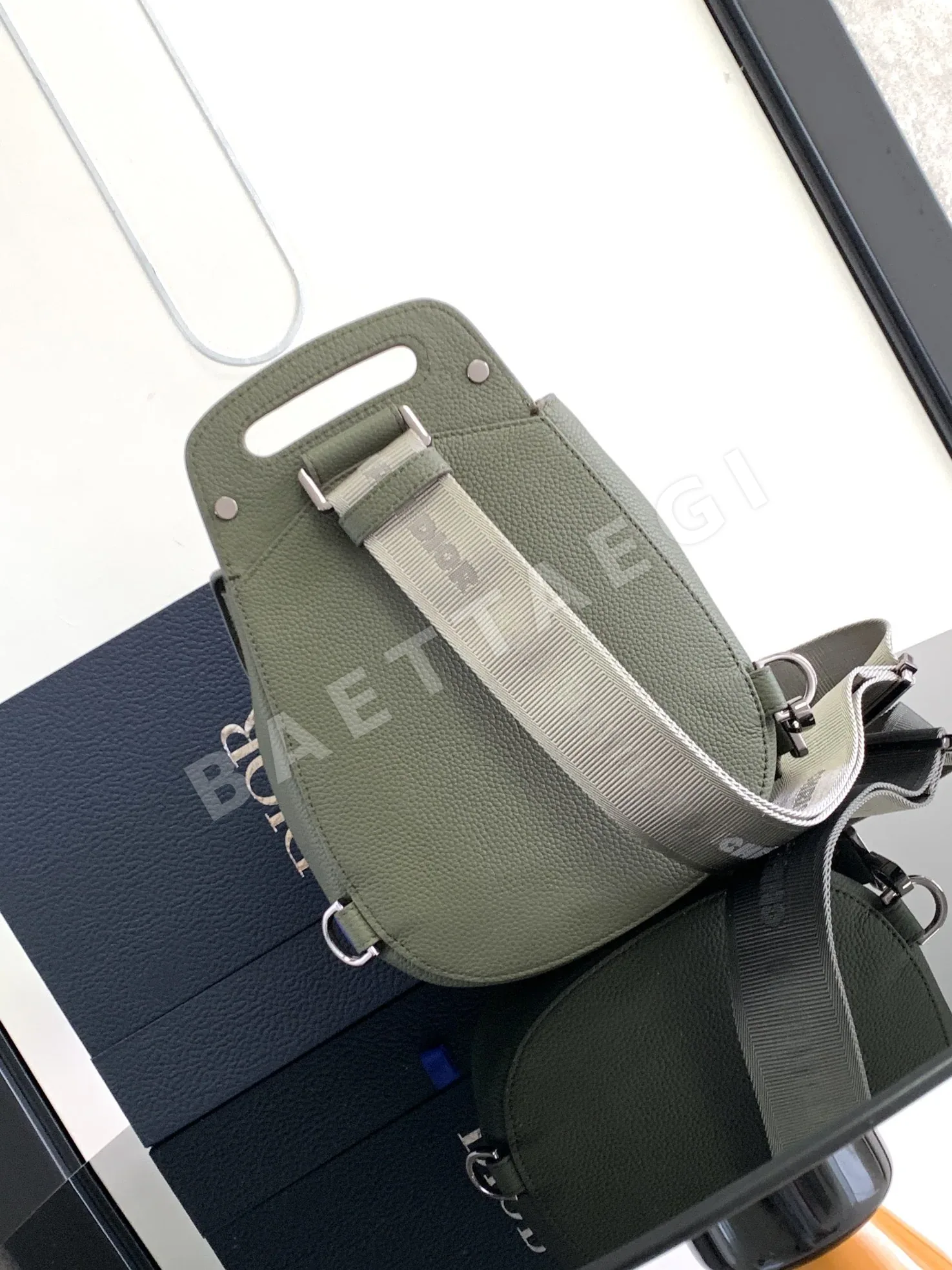 디올 갤럽 백팩 상세 이미지 3
