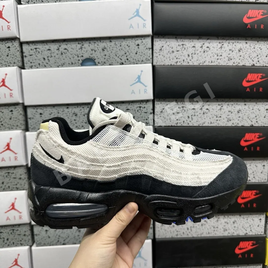 나이키 [KZ2.0] 에어 맥스 95 IO0284-010 201810 Nike Air Max 95 Big Bubble City Pack 상세 이미지 5