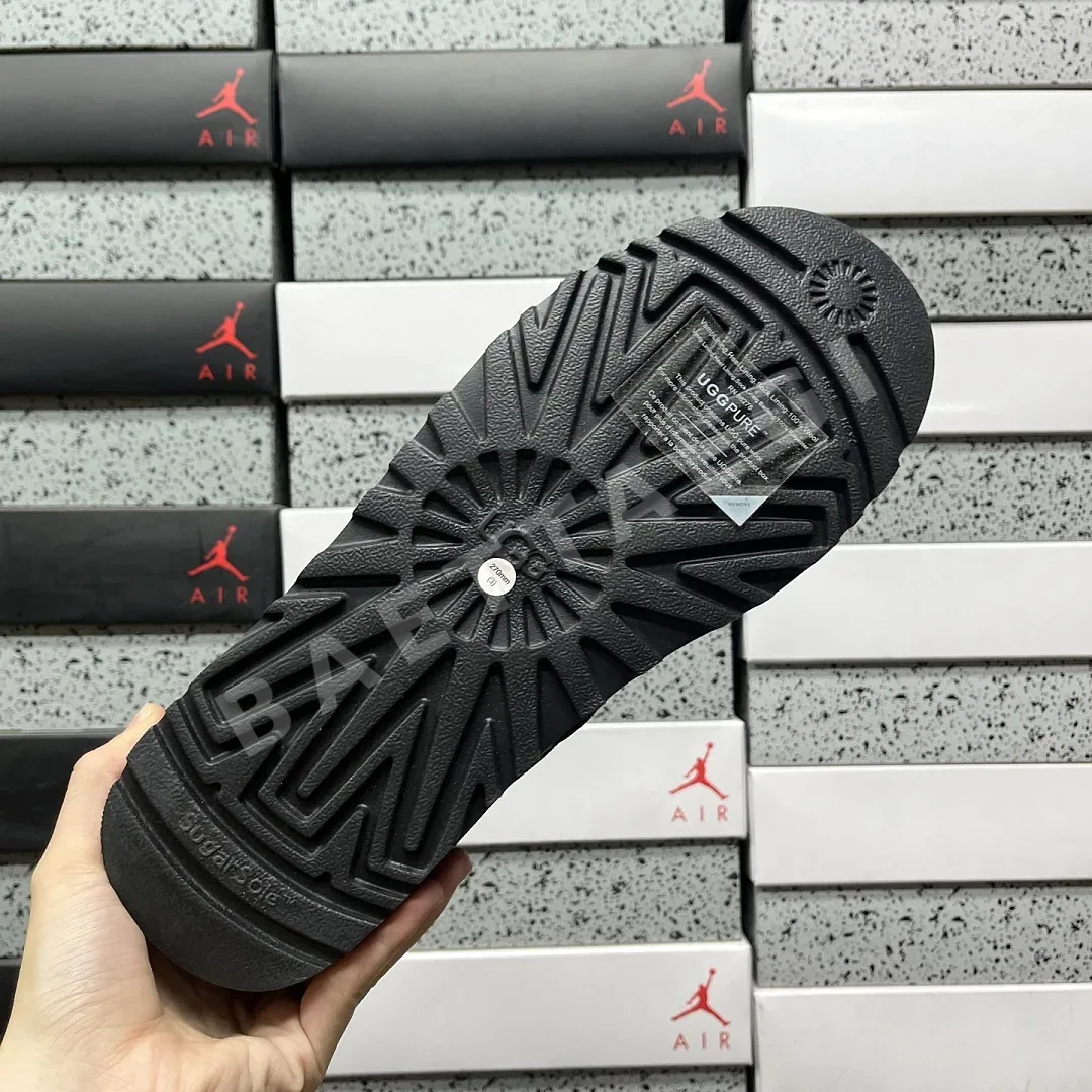어그 [OT] 블랙 209099 UGG 1118570-BLK 상세 이미지 9