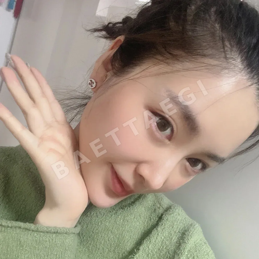 구찌 스털링 실버 로고 미니 귀걸이 상세 이미지 3