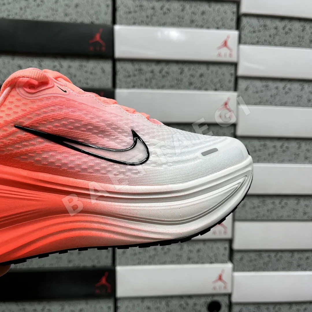 나이키 [XY] 보메로 플러스 IM2038-039 201686 Nike Vomero Plus 상세 이미지 10