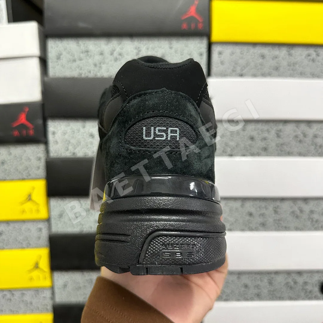 뉴발란스 [ZOK] 992 M992EA 202035 New Balance 992 Triple Black 상세 이미지 3