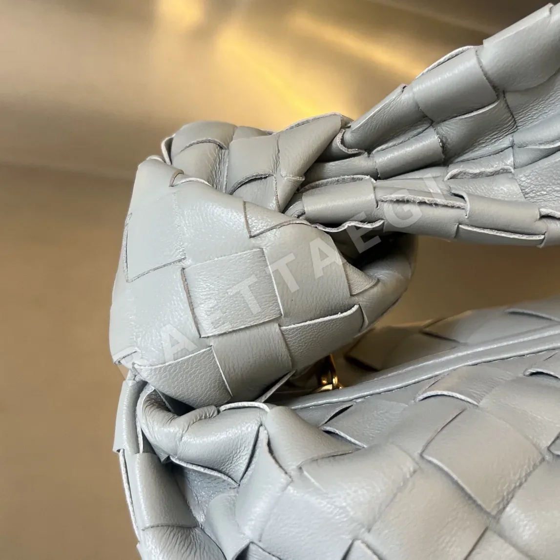 보테가베네타 미니 조디 램스킨 호보백 상세 이미지 3