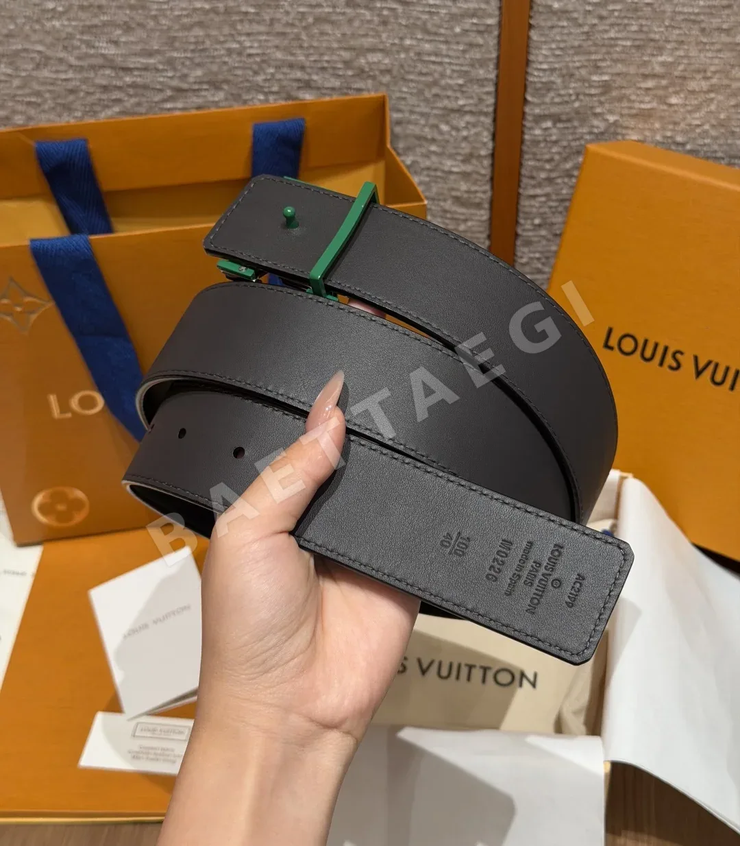 루이비통 옵틱 40mm 리버시블 가죽 벨트 상세 이미지 4