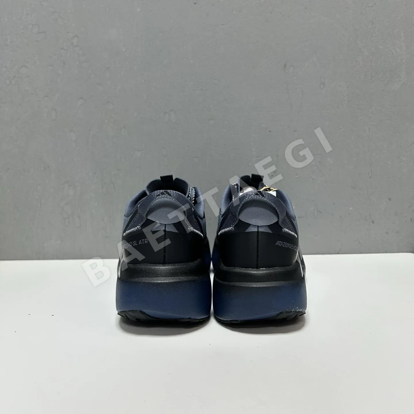 아디다스 신발 157701 Adidas Sneakers 상세 이미지 2
