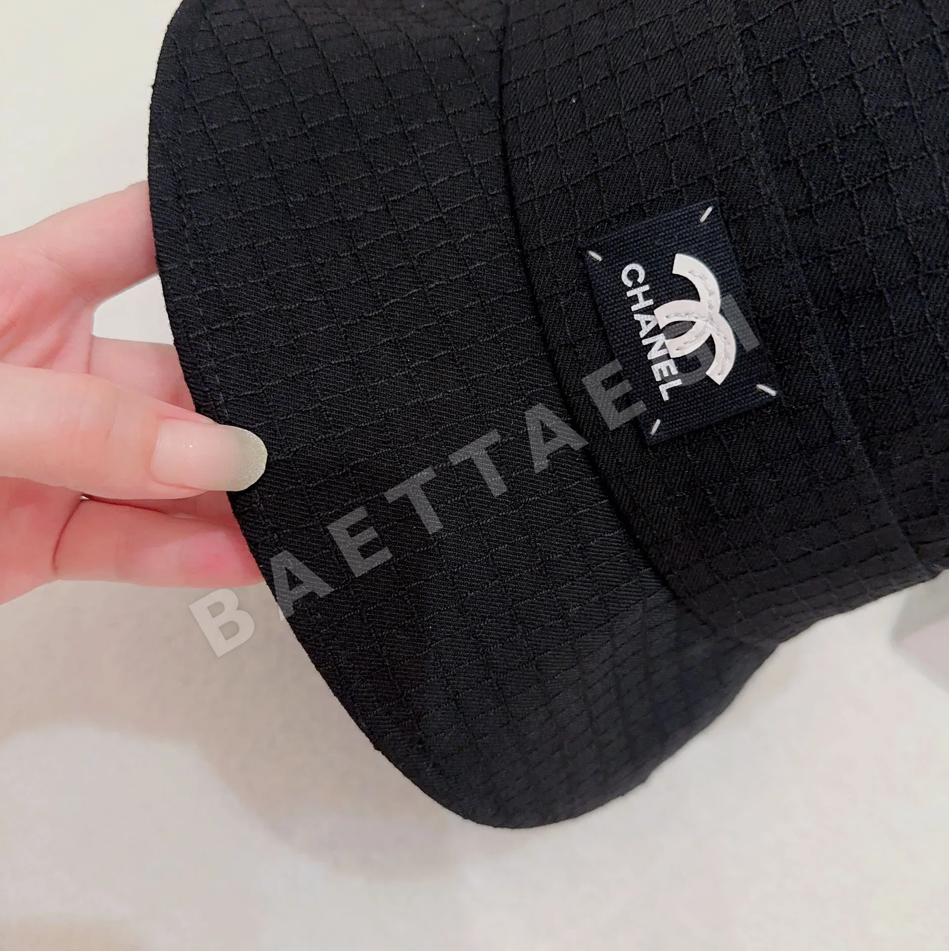 샤넬 격자무늬 코튼 버킷햇 상세 이미지 4