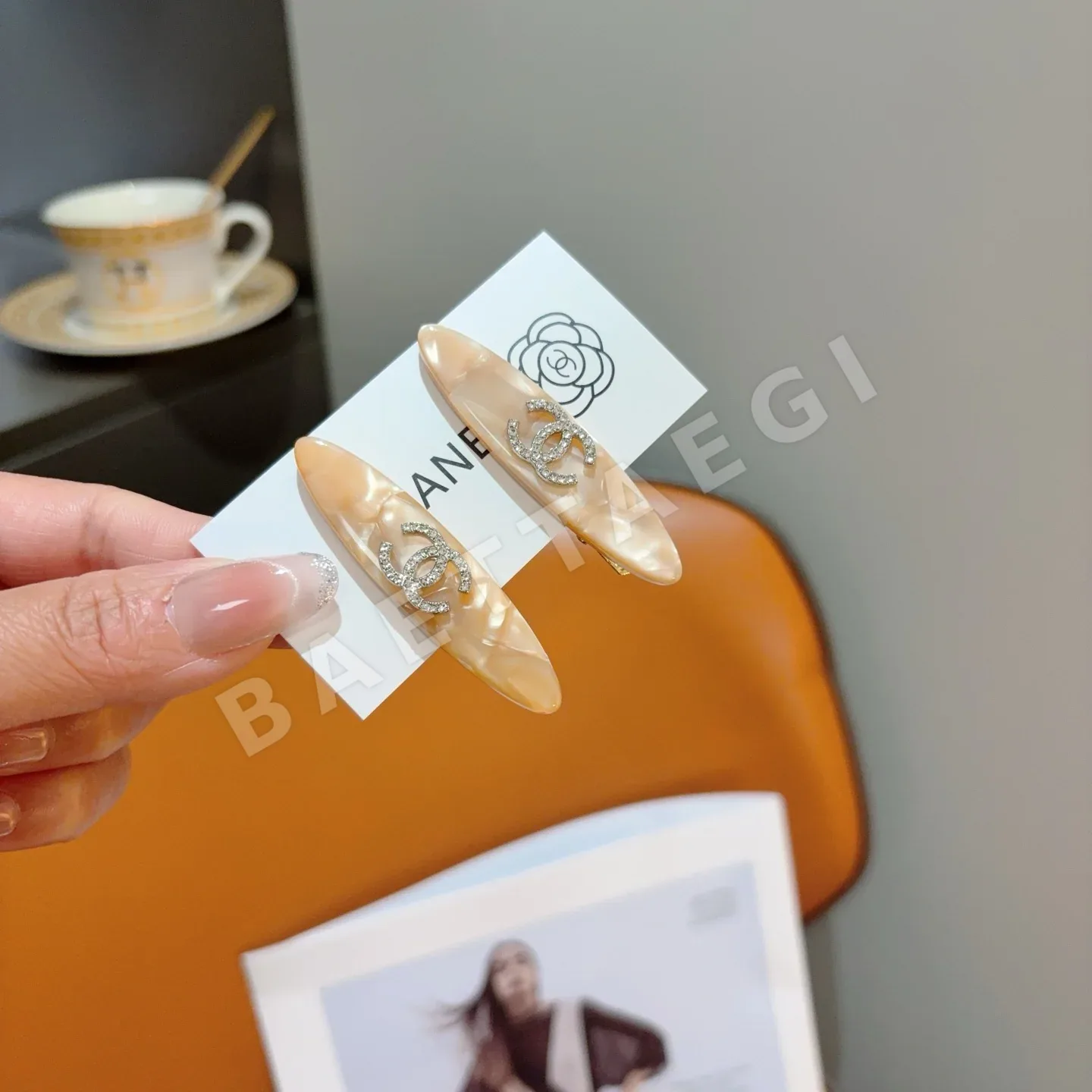 샤넬 메탈릭 로고 헤어악세사리 세트 상세 이미지 2