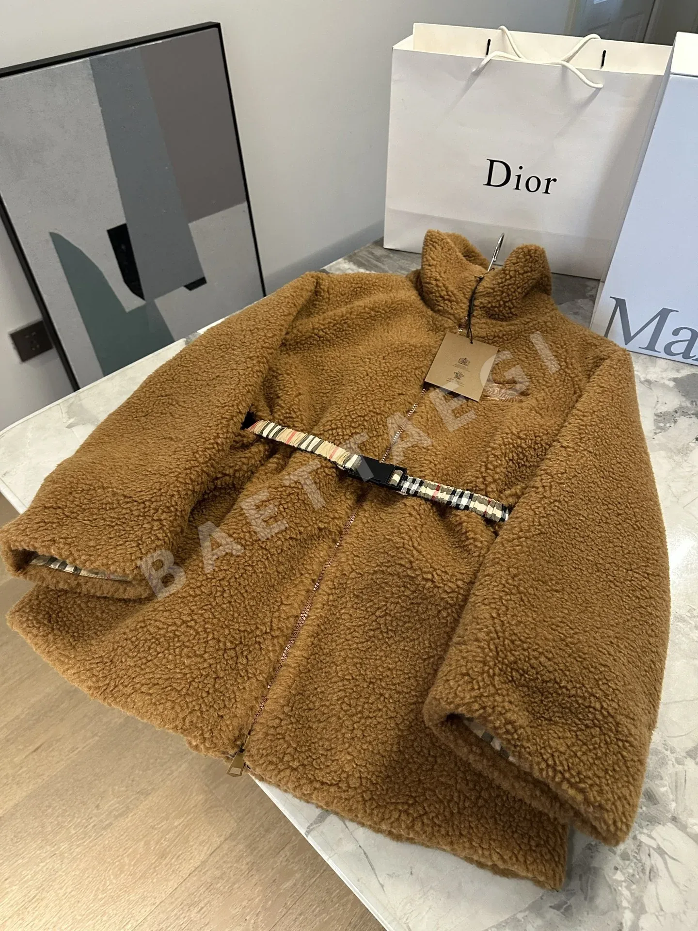 버버리 울 플리스 안감 여성 자켓 상세 이미지 2