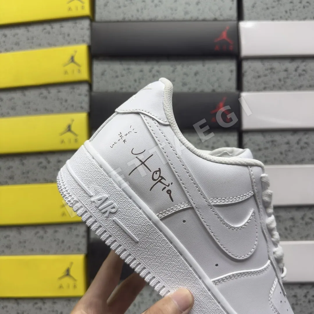나이키 [XY/PB] 에어 포스 1 로우 DD8959-100 201823 Nike Air Force 1 Low '07 White Travis 상세 이미지 4
