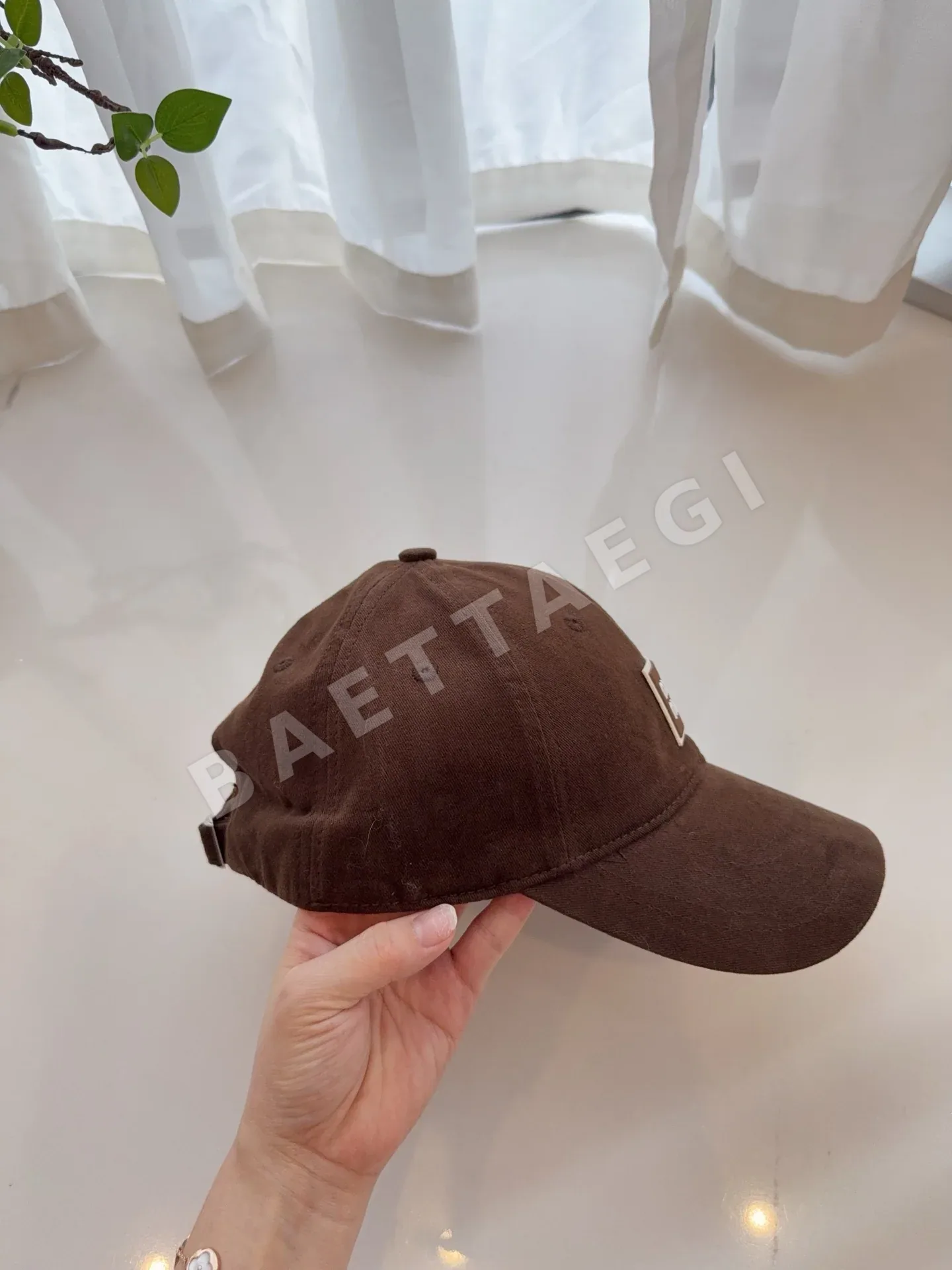 미우미우 캡 상세 이미지 3