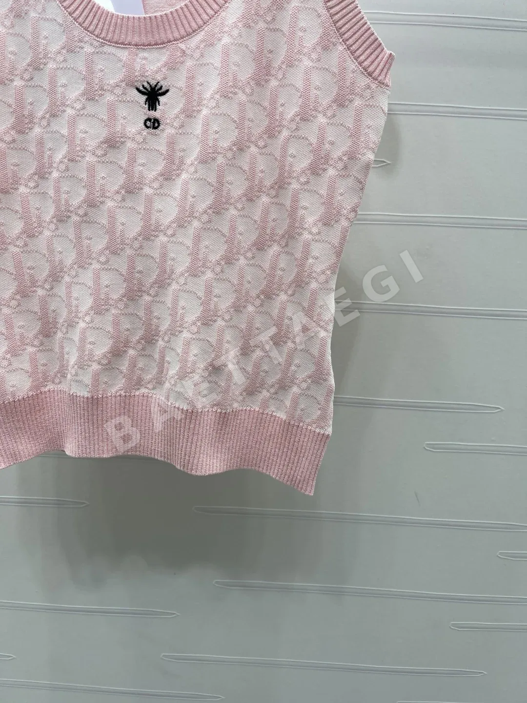 디올 CD 로고 자수 나시 탑 상세 이미지 6