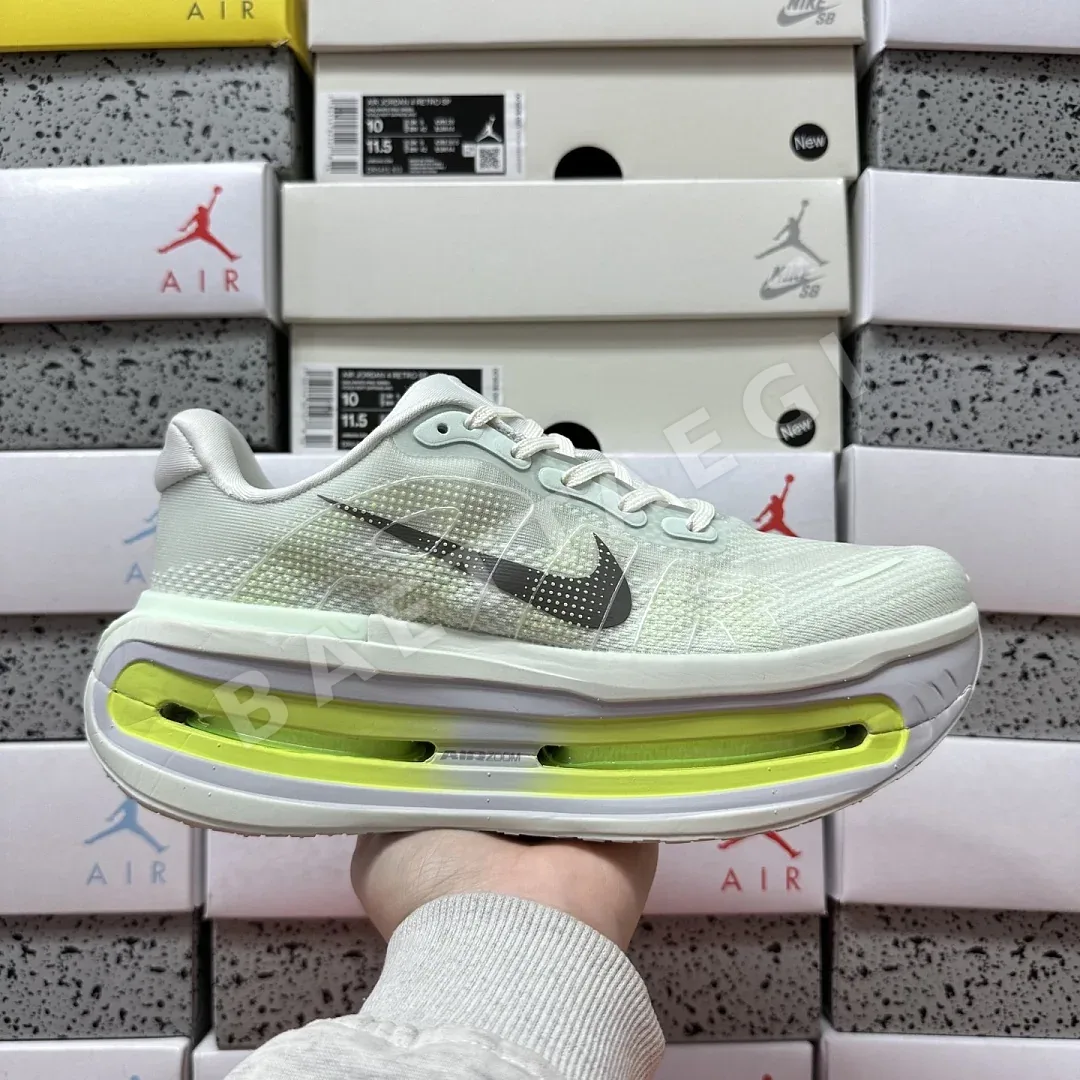 나이키 [5A] 보메로 프리미엄 옐로우 HQ2050-300 201618 Nike Vomero Premium Barely Volt 상세 이미지 5