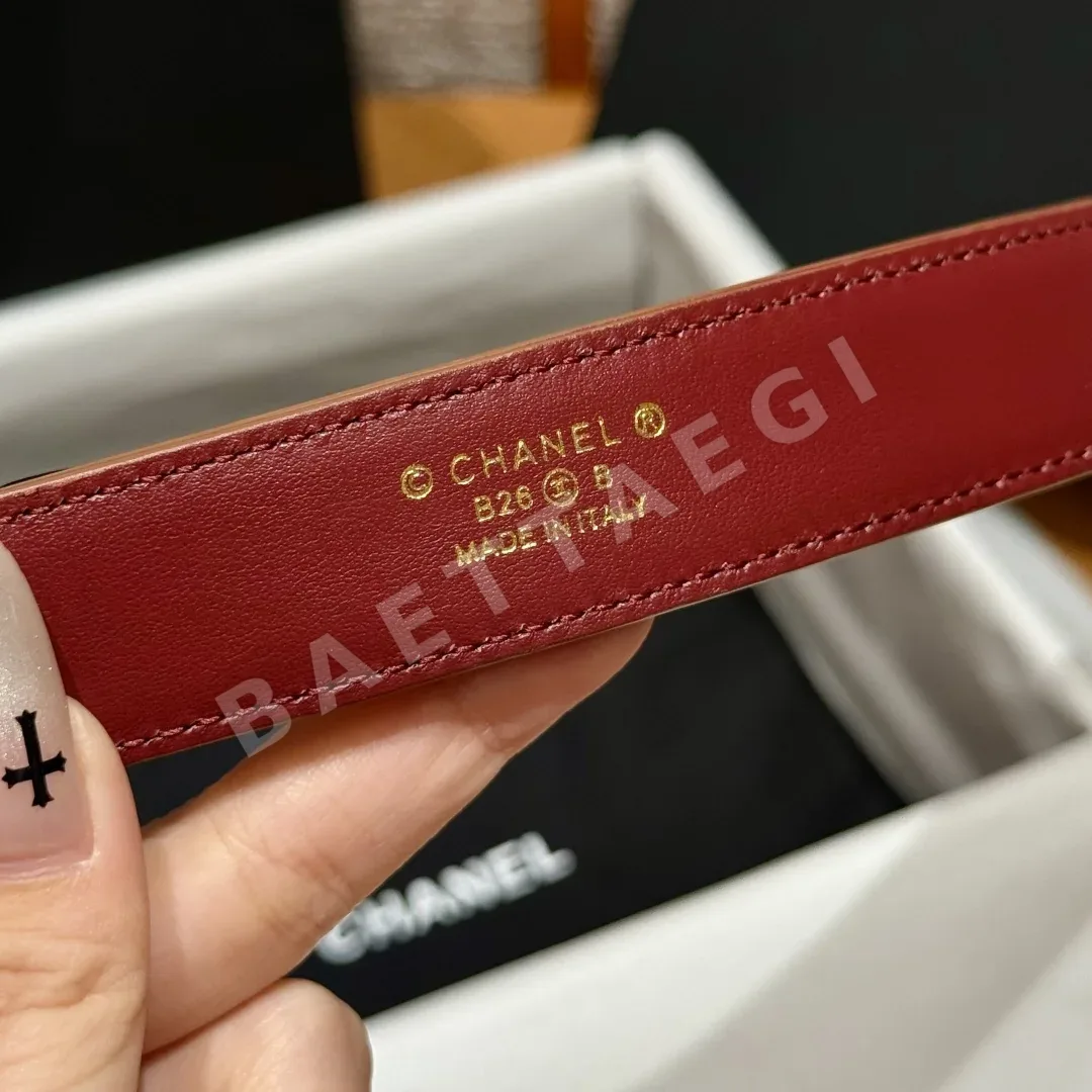 샤넬 가죽 회전식 더블 C 버클 벨트 상세 이미지 8