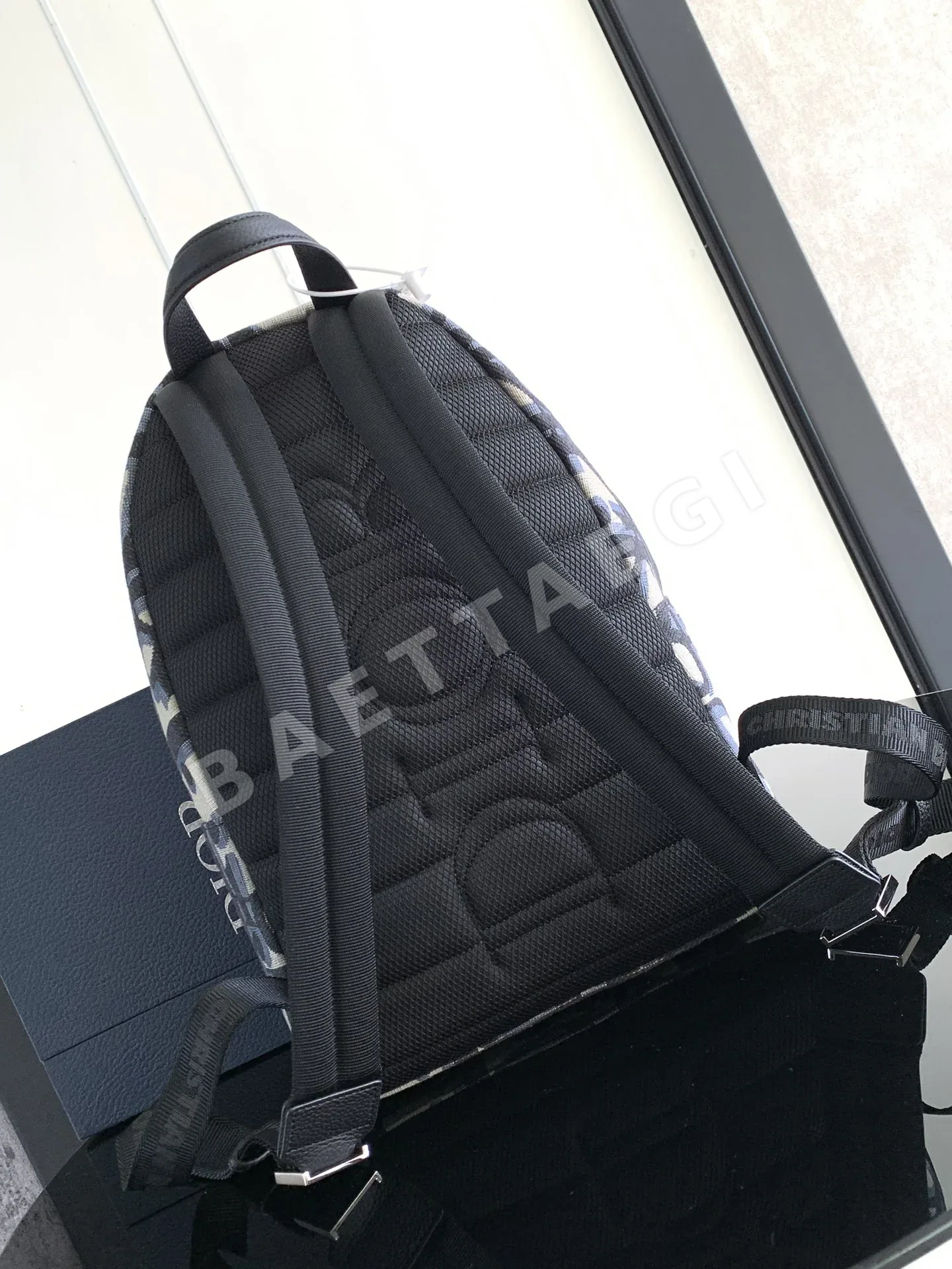 디올 라이더 백팩 상세 이미지 3