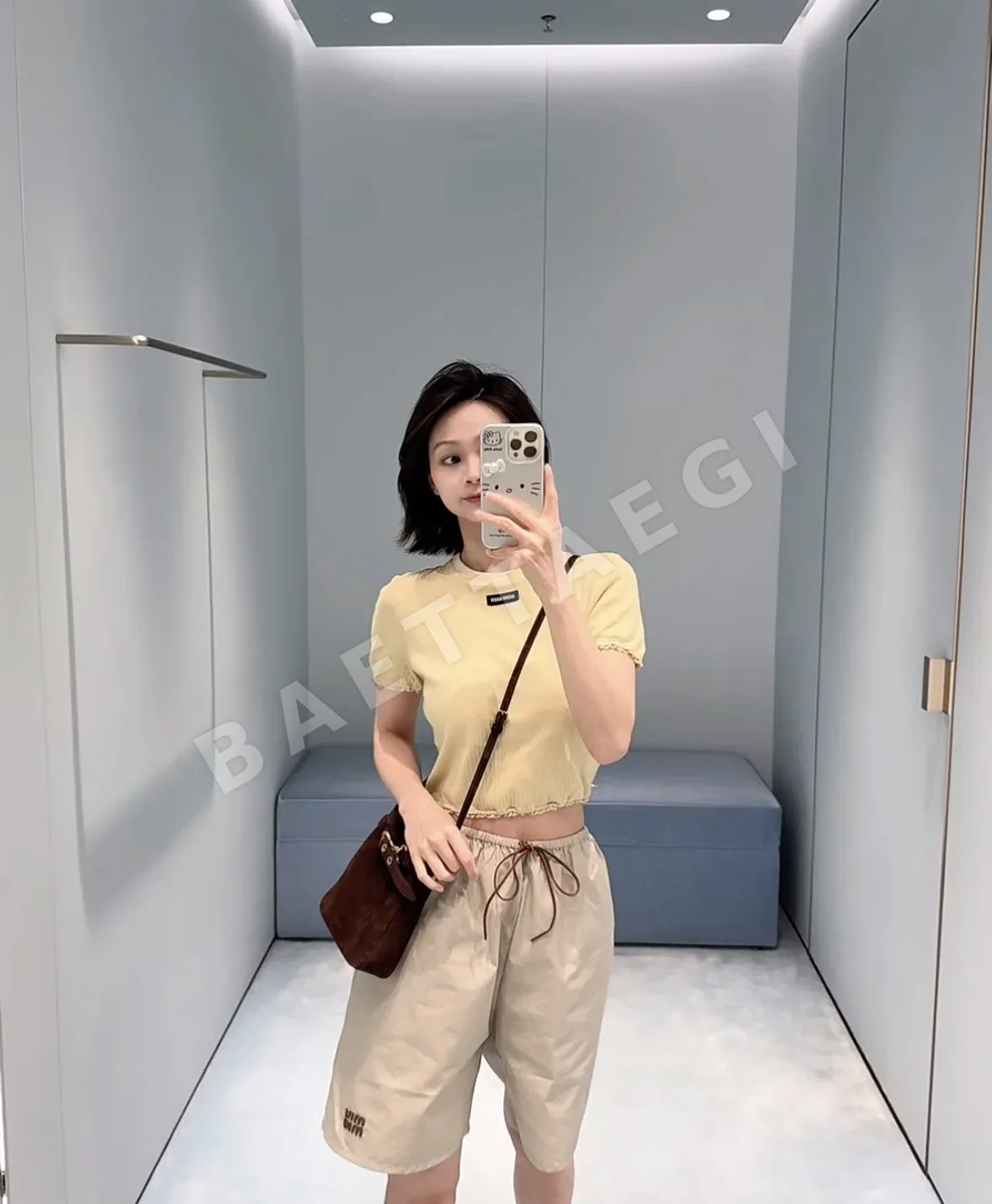 미우미우 레이스 트리밍 리브 크롭 반팔 티셔츠 상세 이미지 3