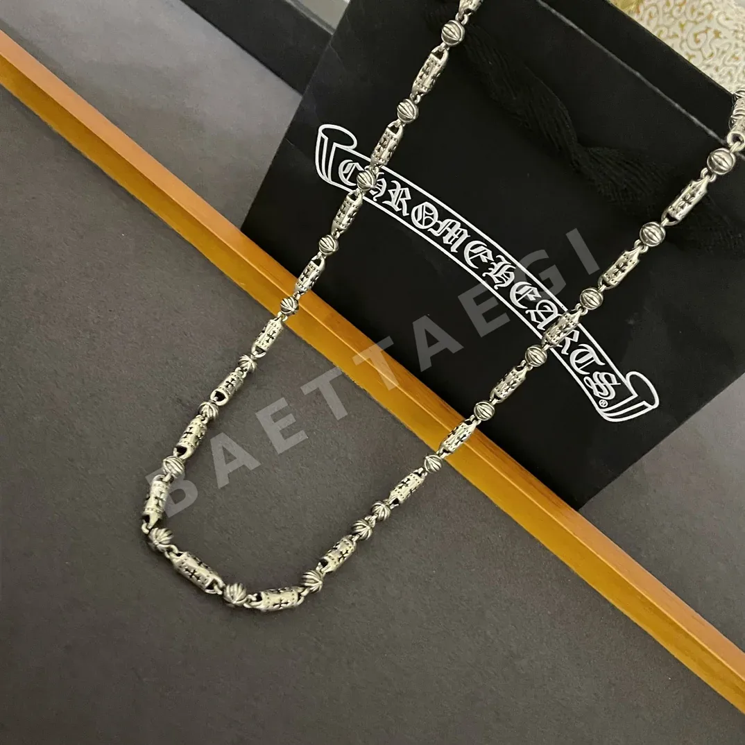 크롬하츠 클래식 뱀부 크로스 목걸이 상세 이미지 3