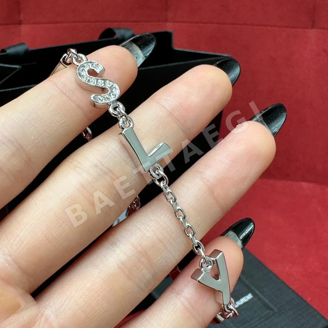 생로랑 다이아몬드 S 엠블럼 목걸이 상세 이미지 4