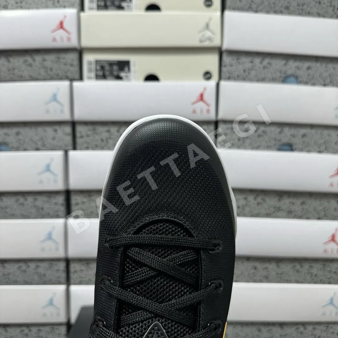 나이키 [GX] 코비 9 EM 로우 프로트로 TB IH1401-002 201391 Nike Kobe 9 EM Low Protro TB Black 상세 이미지 10