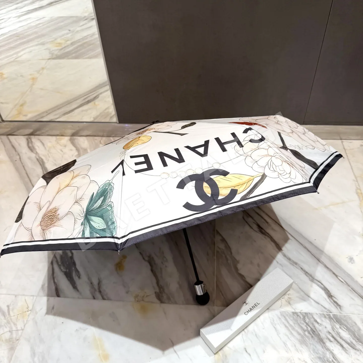샤넬 자동 3단 접이식 우산 상세 이미지 8