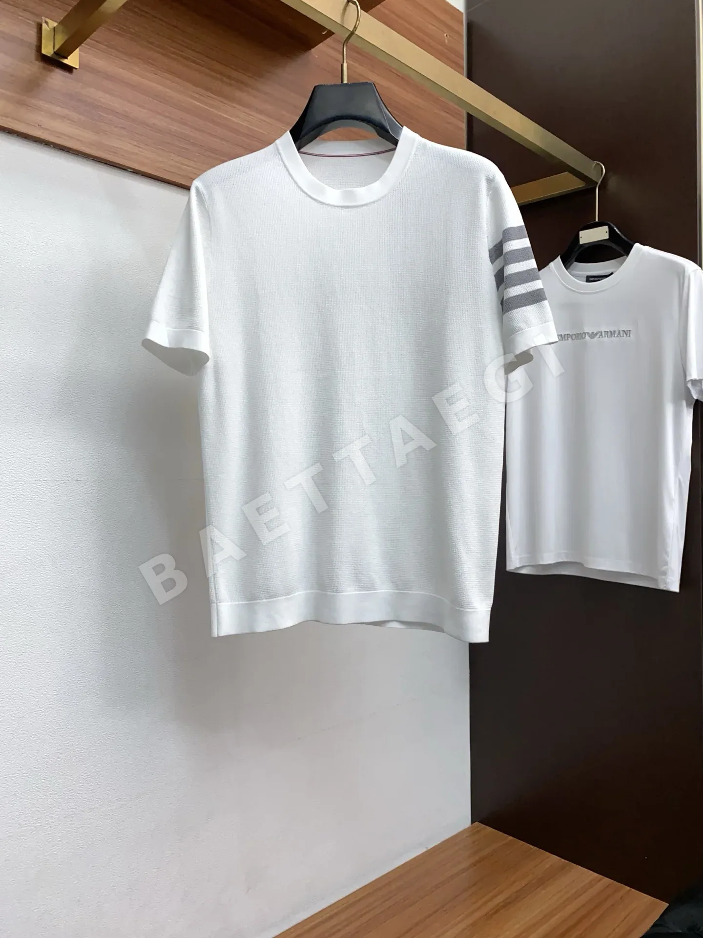 톰브라운 남성 크루넥 반팔 티셔츠 50262