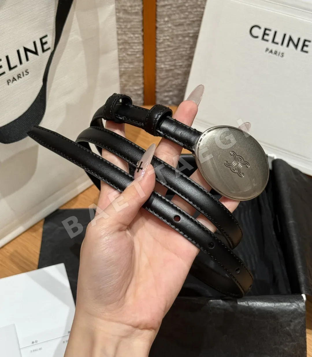 셀린느 트리옹 가죽 THIN PLATE 13mm 벨트 상세 이미지 2