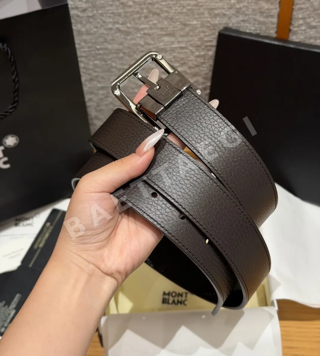 몽블랑 팔라듐 마감 양면 버클 가죽 벨트 상세 이미지 4