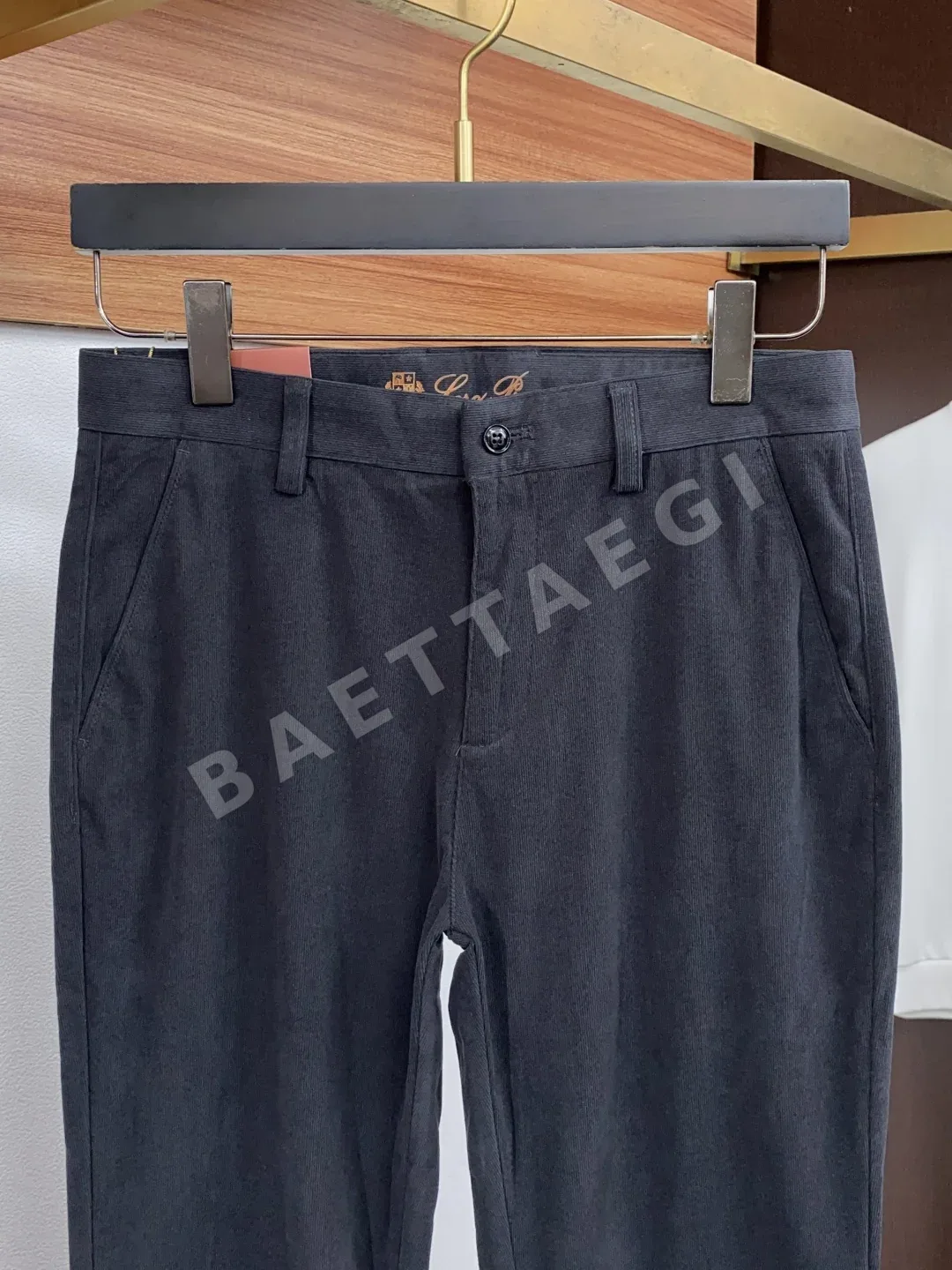 루이비통 가죽 패치 내추럴 데님 남성 바지 상세 이미지 3