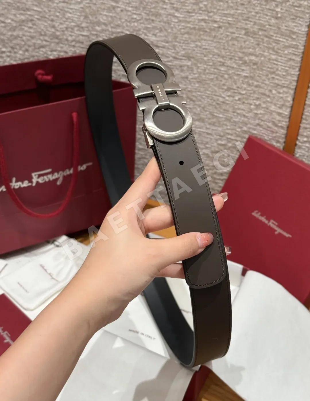 페레가모 간치니 실버 메탈 버클 양면 가죽 벨트 상세 이미지 4