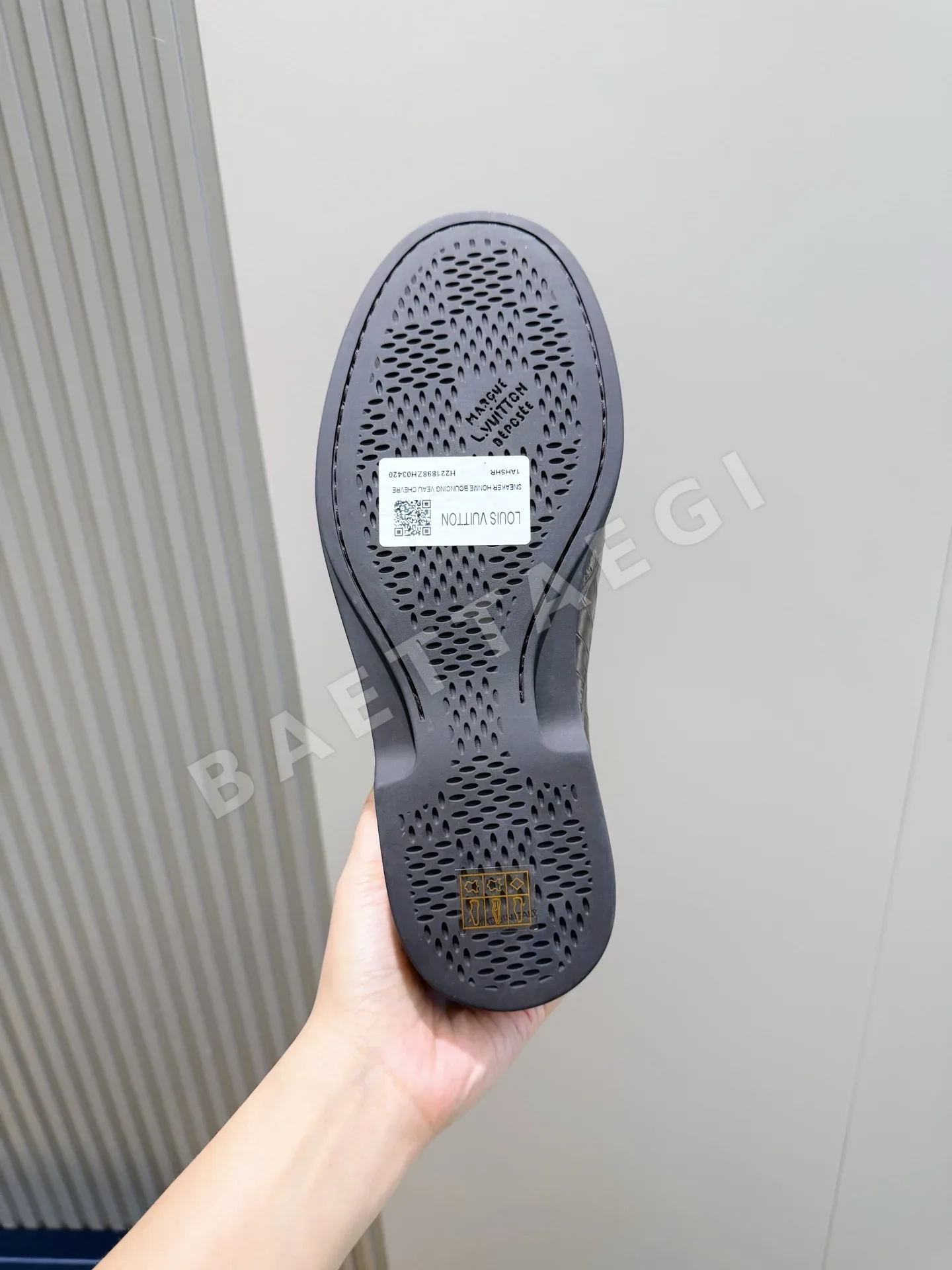 루이비통 메이저 로퍼 스웨이드 소가죽 상세 이미지 9