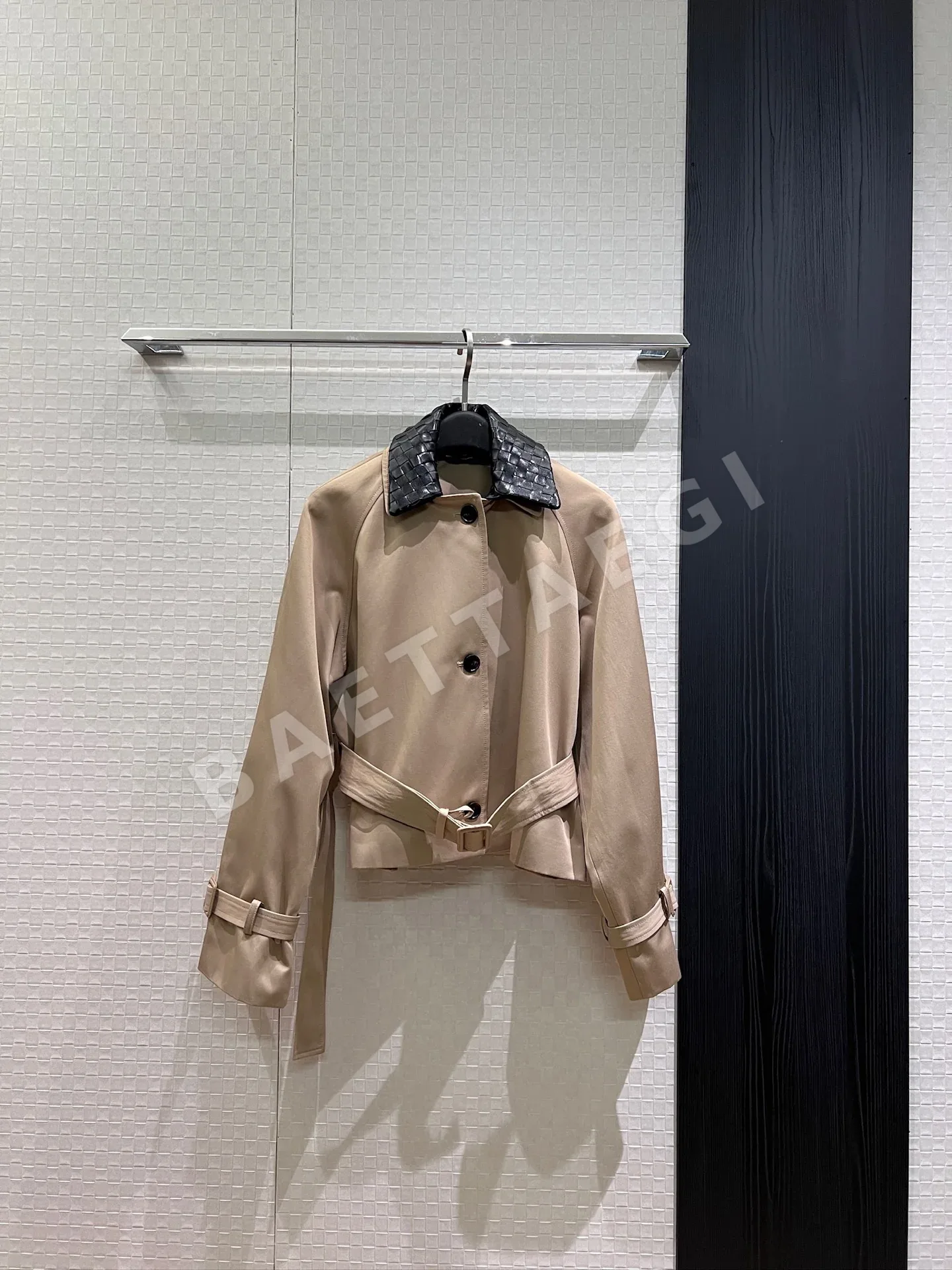 보테가베네타 가죽 카라 벨트 트렌치코트 자켓 상세 이미지 2