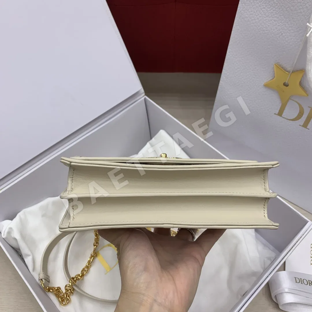 디올 미스 카로 미니 체인 숄더백 상세 이미지 6