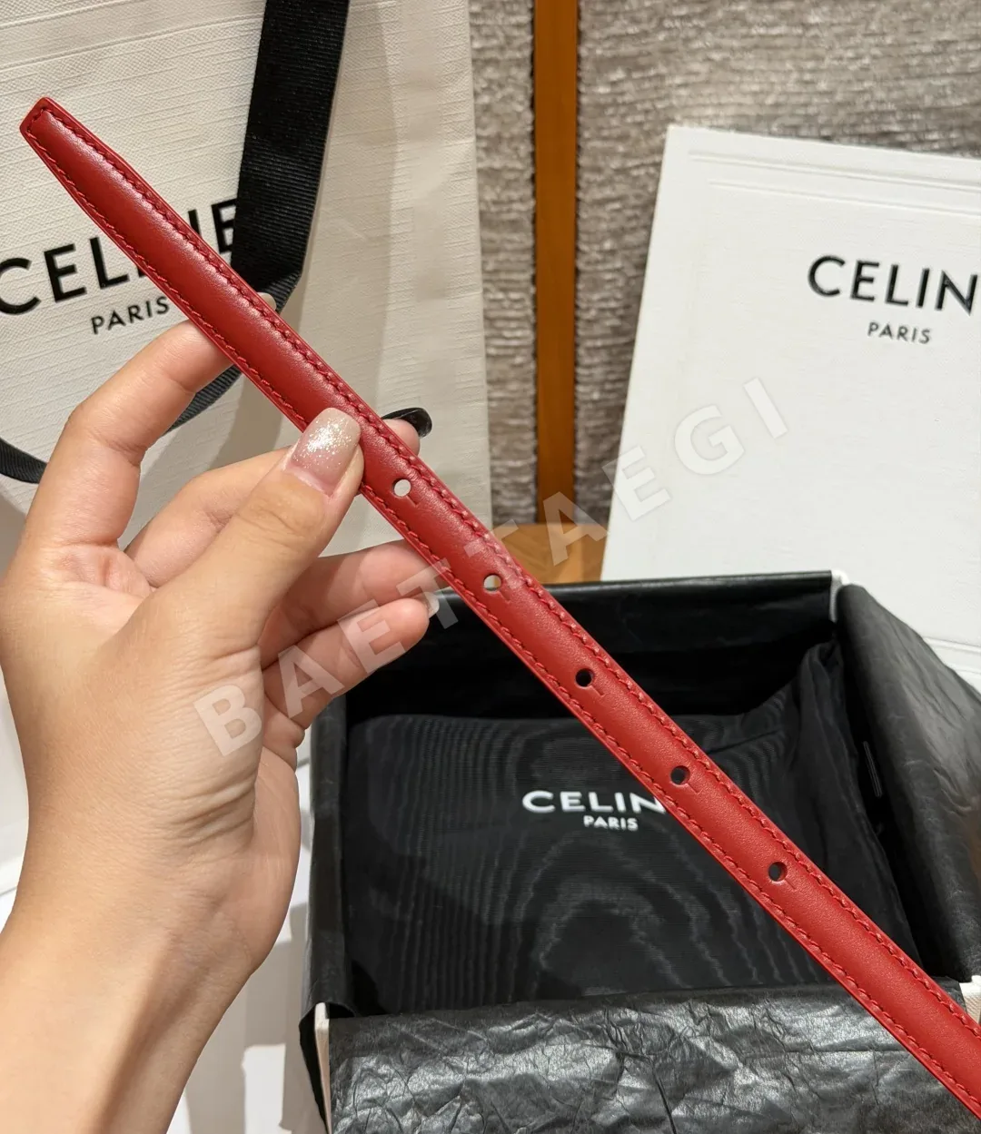 셀린느 트릴리옹 가죽 얇은 플레이트 벨트 13MM 상세 이미지 8