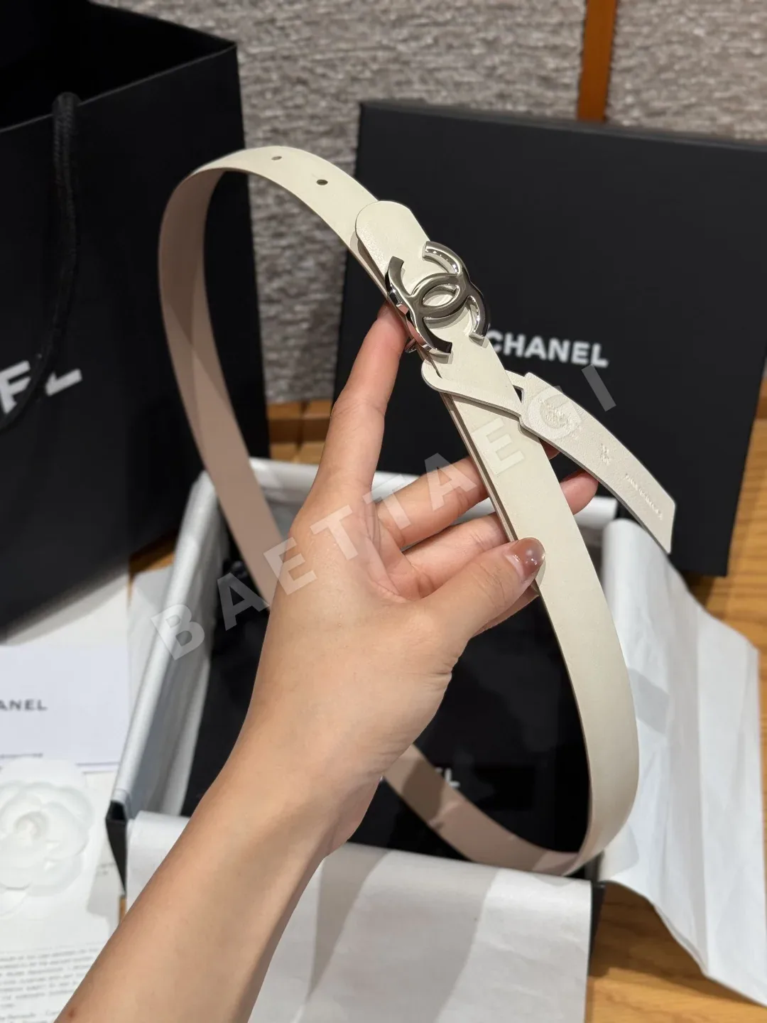 샤넬 타임리스 클래식 더블 C 양면 카프스킨 벨트 상세 이미지 8