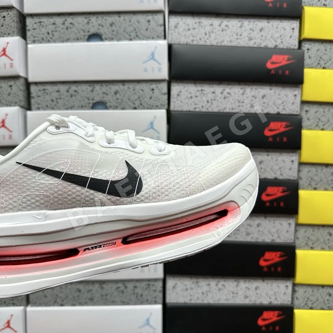 나이키 [M] 보메로 프리미엄 HQ2050-103 201654 Nike Vomero Premium White Bright Crimson 상세 이미지 3