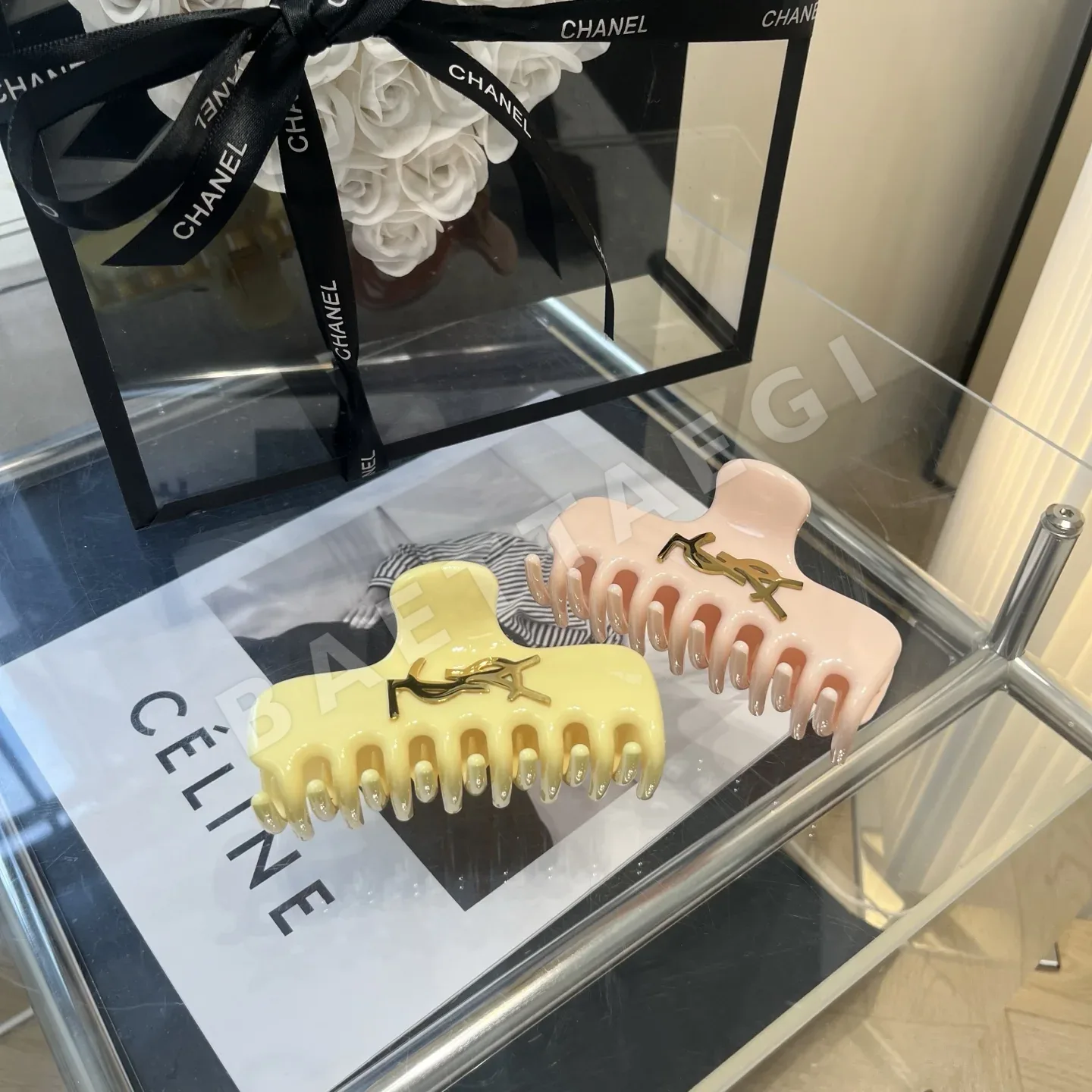 생로랑 캔디 컬러 손톱 모양 헤어 클립 184876