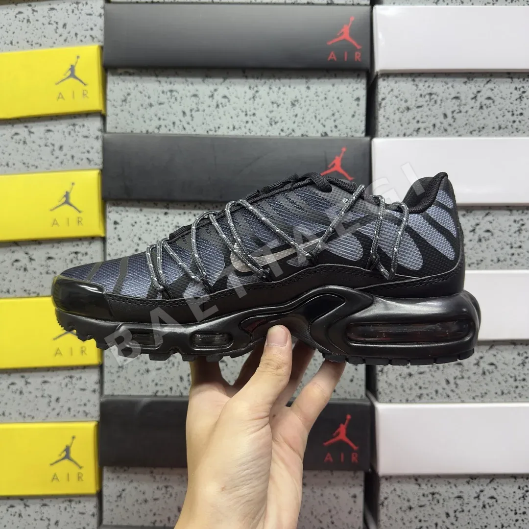 나이키 [BD] 에어 맥스 플러스 유틸리티 FZ2770-001 201913 Nike Air Max Plus Utility Black 상세 이미지 5