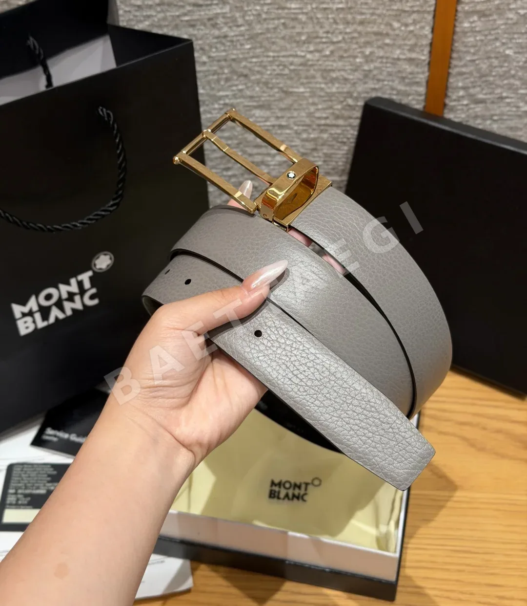 몽블랑 사다리꼴 버클 양면 자동 조절 벨트 상세 이미지 2