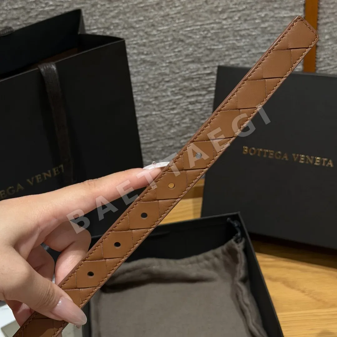 보테가베네타 인트레차토 실키한 소가죽 벨트 상세 이미지 6