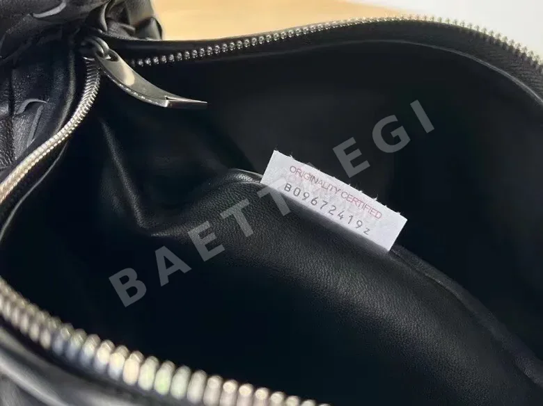 보테가베네타 조디 미디엄 램스킨 가방 상세 이미지 7