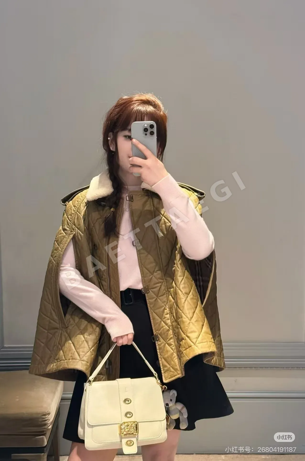 버버리 퍼 카라 퀼팅 케이프 코트 상세 이미지 9
