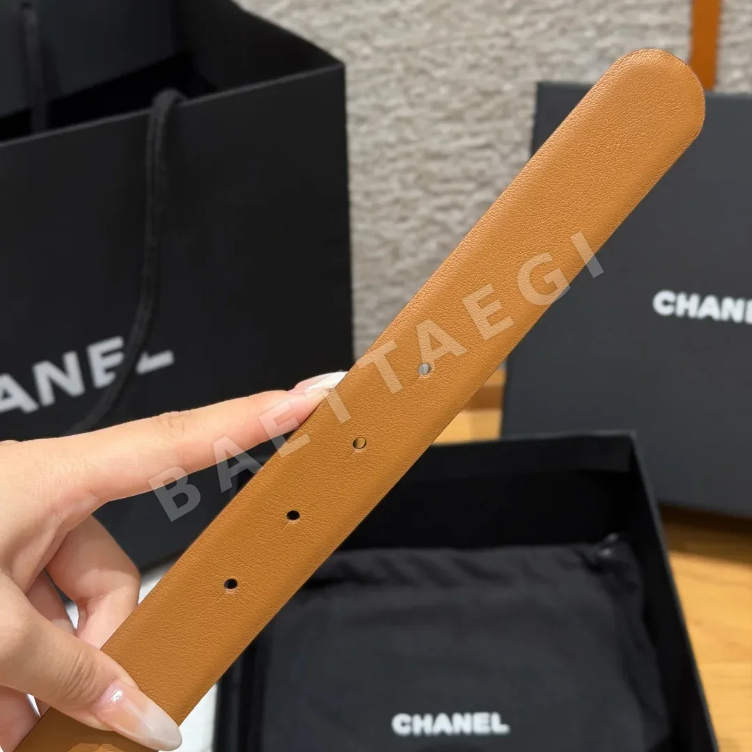 샤넬 리버시블 카프스킨 버클 벨트 상세 이미지 8