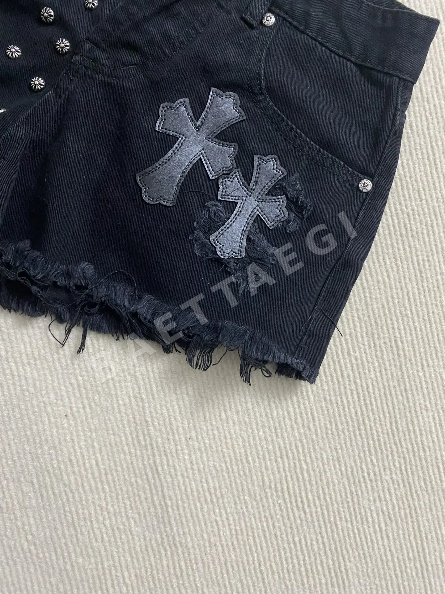 크롬하츠 데님 여성 반바지 상세 이미지 4