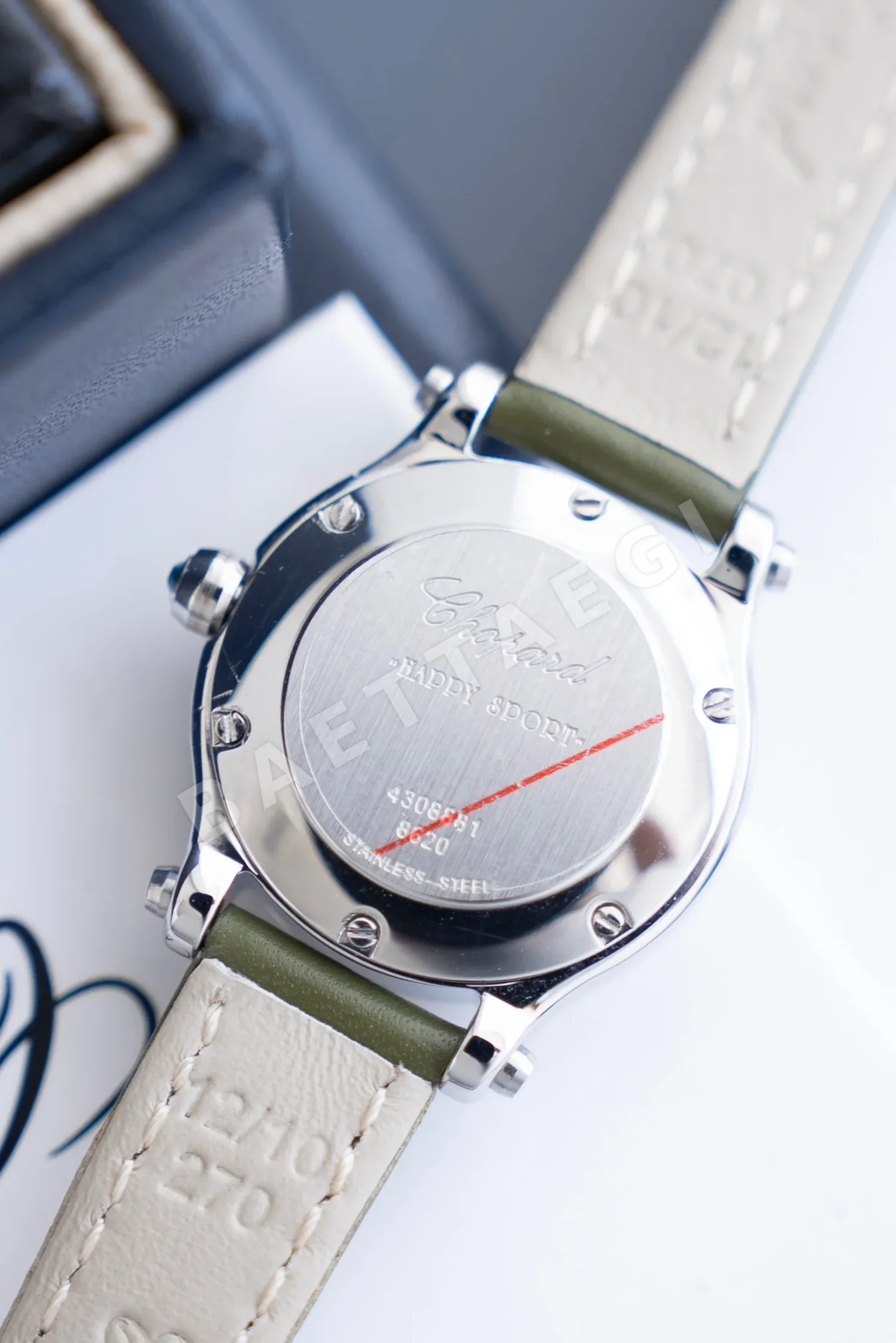쇼파드 해피 스포츠 25mm 다이아몬드 여성 시계 더블 루프 가죽 스트랩 상세 이미지 7