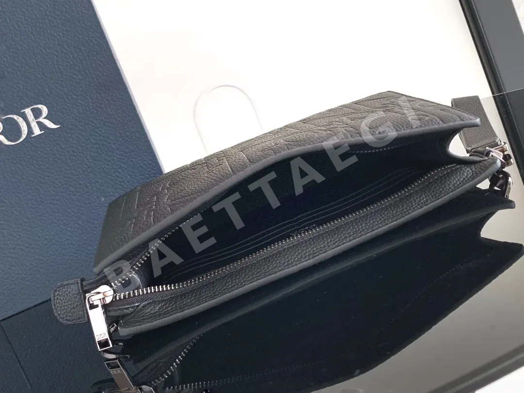 디올 그래비티 엠보싱 송아지가죽 클러치 파우치 상세 이미지 7