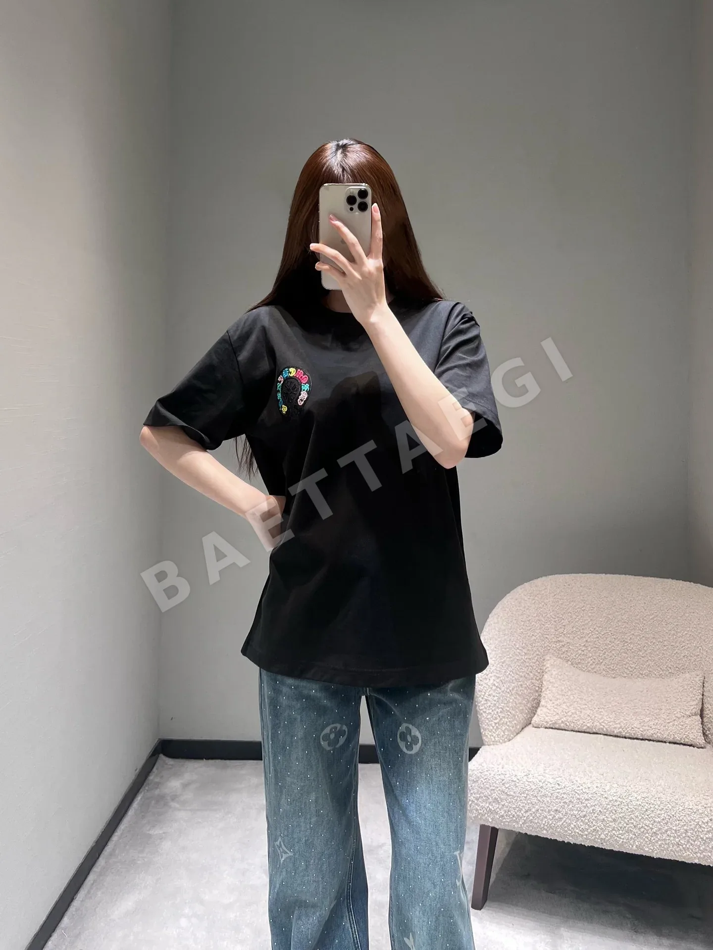 크롬하츠 컬러풀 배지 자수 반팔 티셔츠 53139