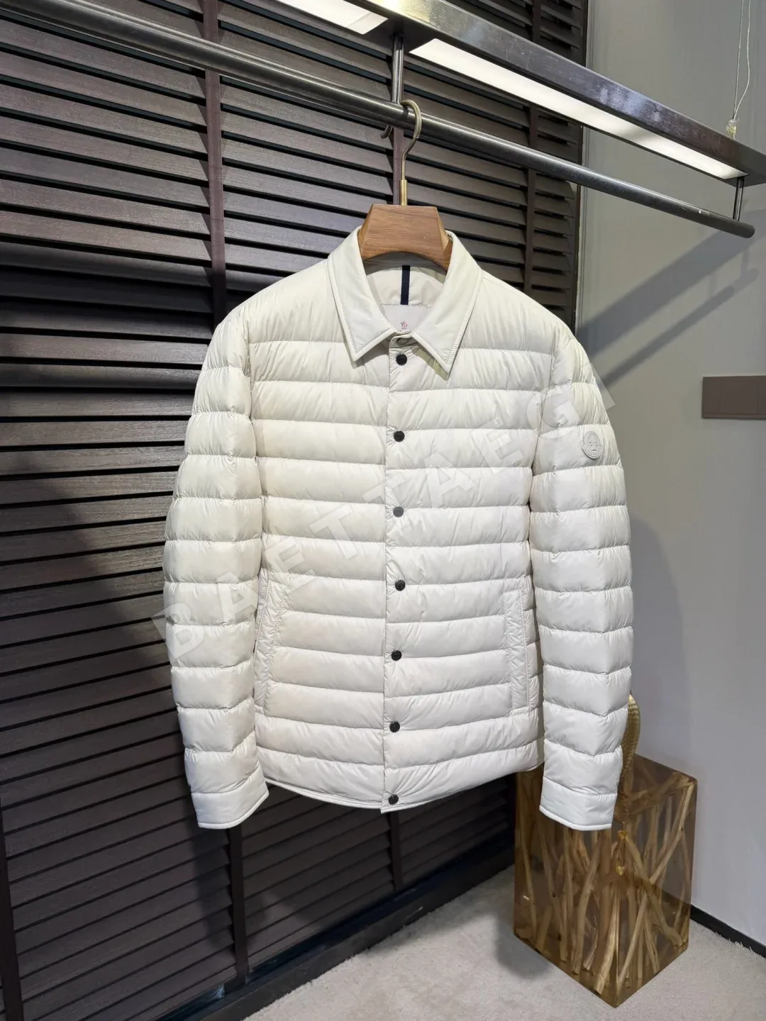 몽클레르 부르동 다운 셔츠 자켓  M6502