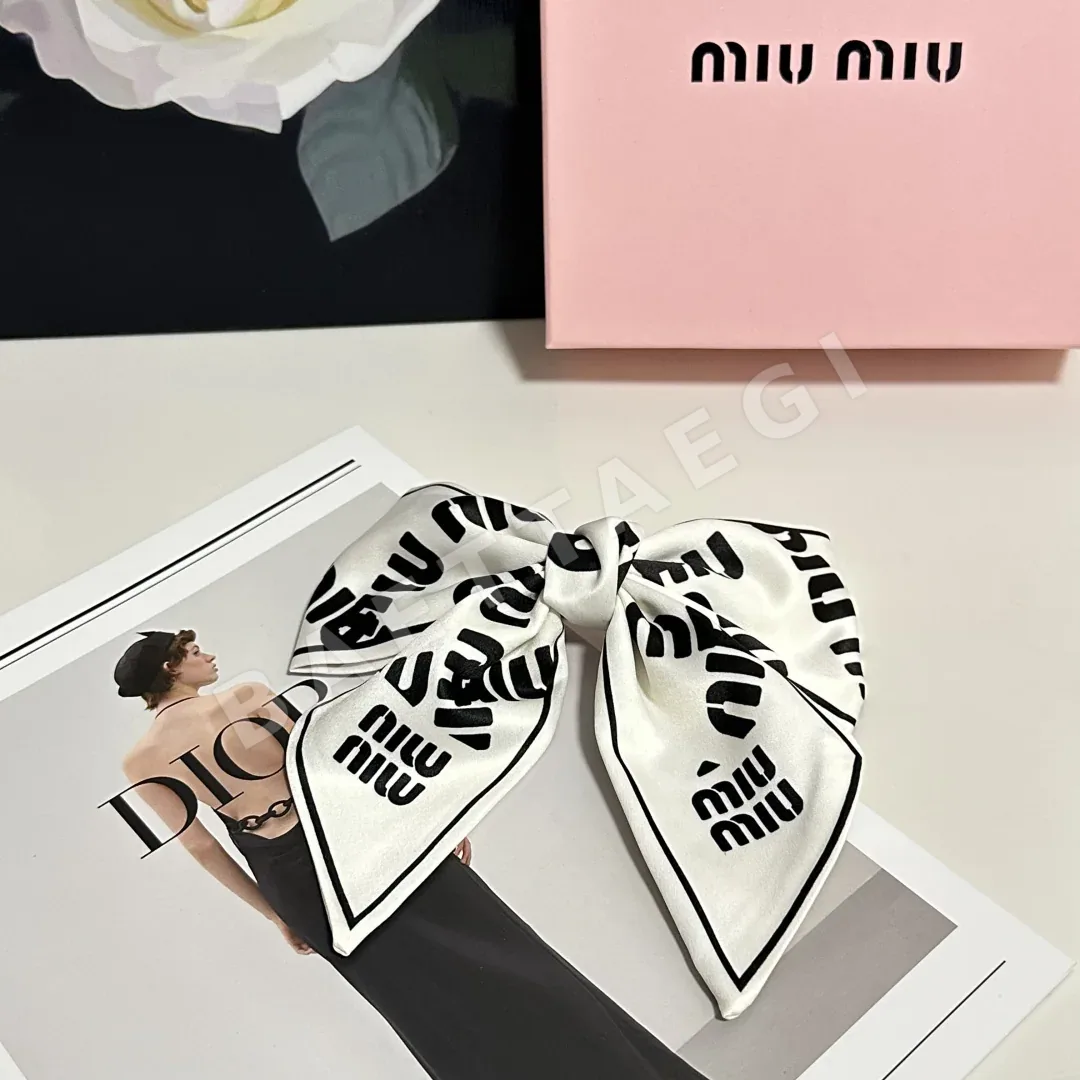 미우미우 빈티지 리본 헤어 클립 183869