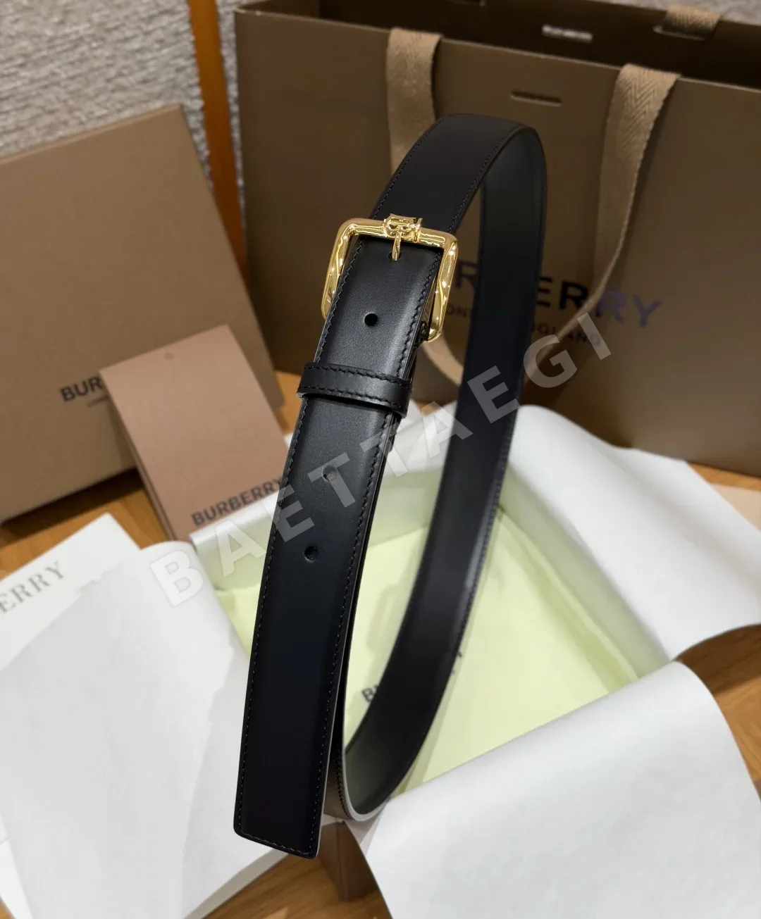 버버리 폴리 30mm 스무스 카프스킨 핀버클 벨트 상세 이미지 7