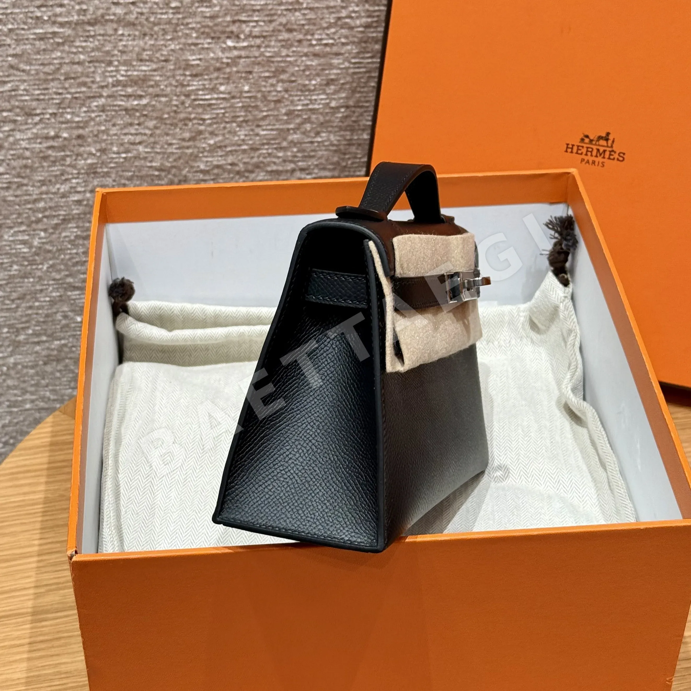 에르메스 켈리 포쉐트 22 블랙 실버 하드웨어 상세 이미지 12