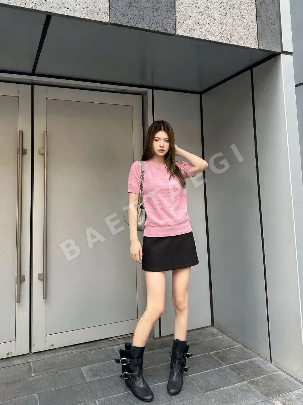 샤넬 더블 C 자카드 슬림핏 크루넥 반팔 니트 상세 이미지 6